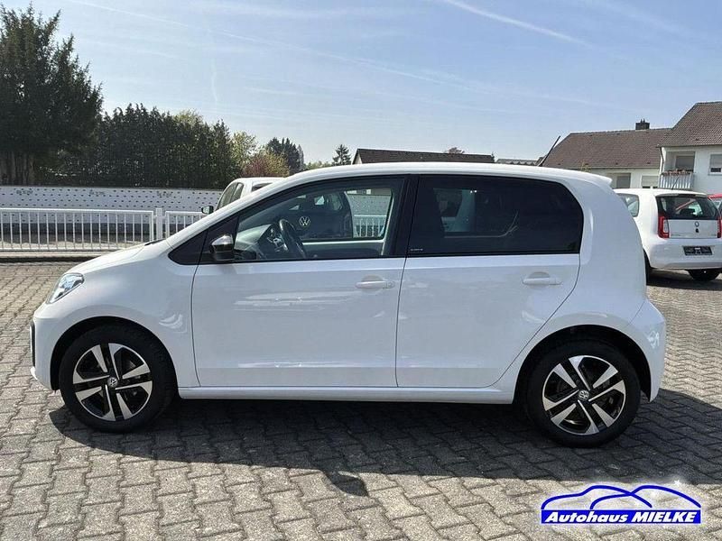 Usado VW up! IQ Drive 60 HP (44 kW) 2019 Branco Citadino