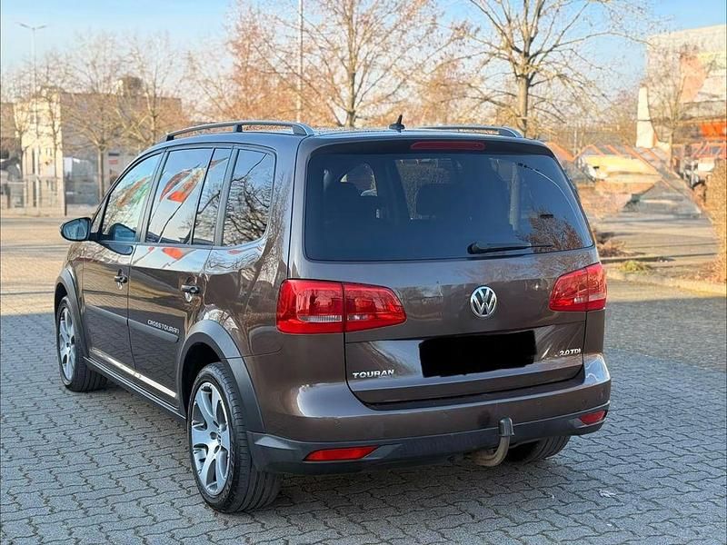 Gebraucht VW Touran 140 PS (102 kW) 2012 Braun Van / Kleinbus