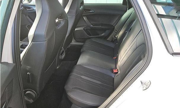 Second-hand Seat Leon 245 CP (180 kW) 2024 Alb Berlinǎ