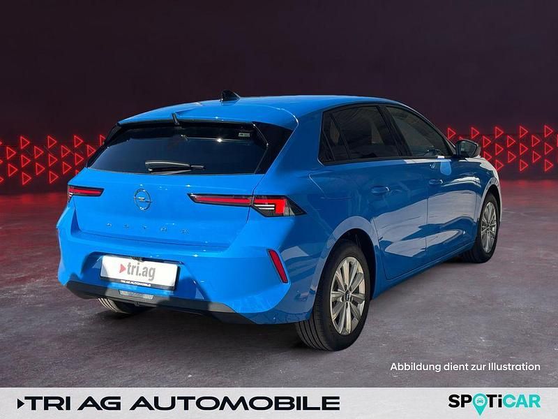 Gebraucht Opel Astra Edition 131 PS (96 kW) 2025 Blau Limousine