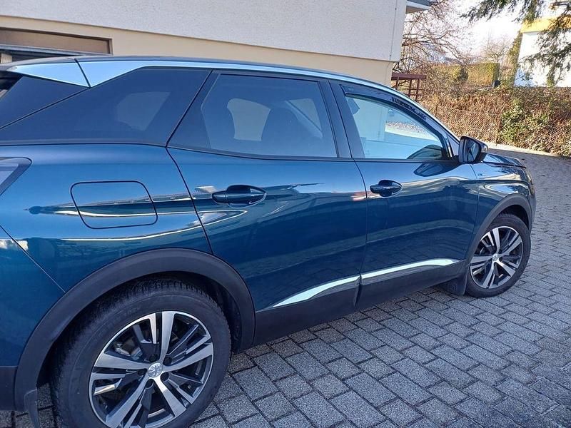 Gebraucht Peugeot 3008 Allure 181 PS (133 kW) 2022 Blau SUV