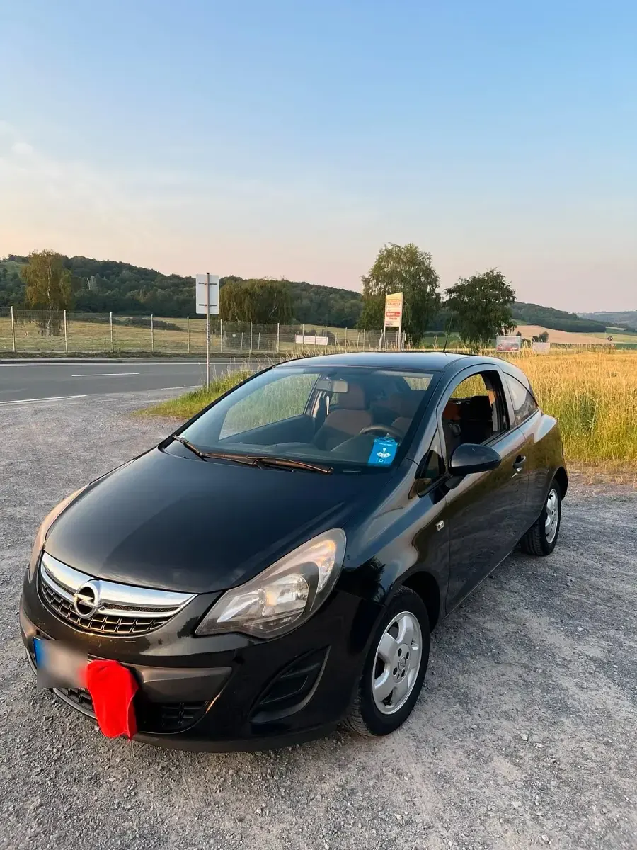 Gebraucht Opel Corsa 69 PS (50 kW) 2013 Schwarz Kleinwagen