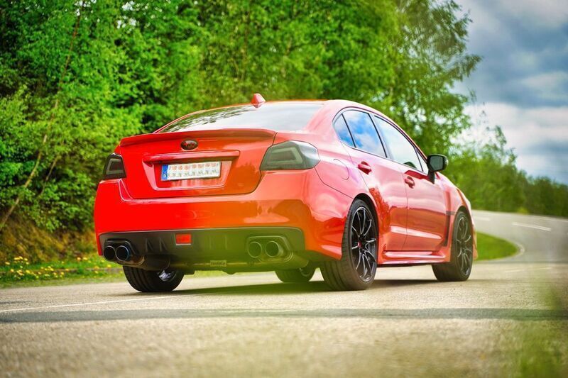 Rot Gebraucht 2016 Subaru WRX STI Sport Limousine | 38.555 € - Bild 1/4