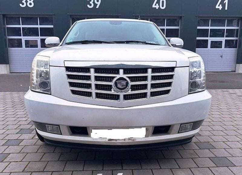 Gebraucht Cadillac Escalade 409 PS (300 kW) 2006 Weiß SUV