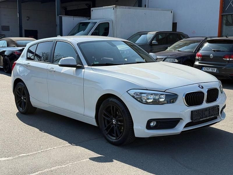 Gebraucht BMW 116 Advantage 109 PS (80 kW) 2015 Weiß Kleinwagen