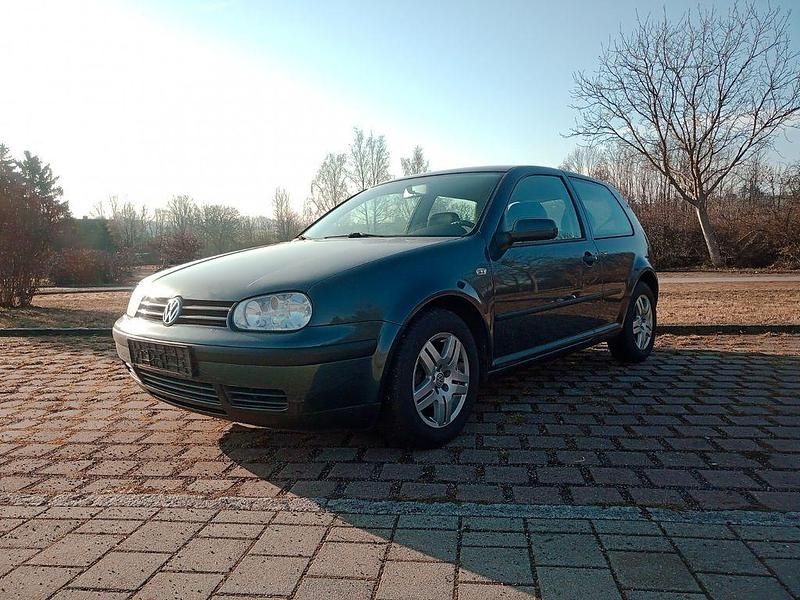 Gebraucht VW Golf IV 75 PS (55 kW) 2003 Grau Limousine