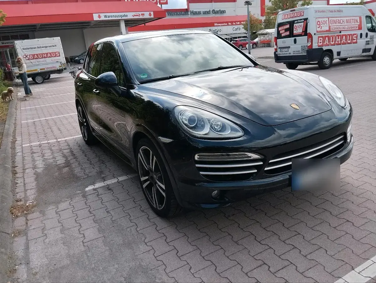 Second-hand Porsche Cayenne 245 CP (180 kW) 2014 Negru SUV
