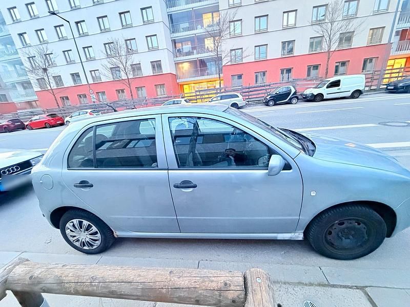 Gebraucht Skoda Fabia 75 PS (55 kW) 2004 Silber Limousine