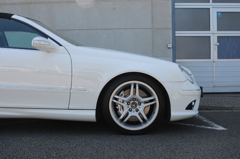 Gebraucht Mercedes CLK55 AMG AMG 367 PS (269 kW) 2006 Weiß Cabrio