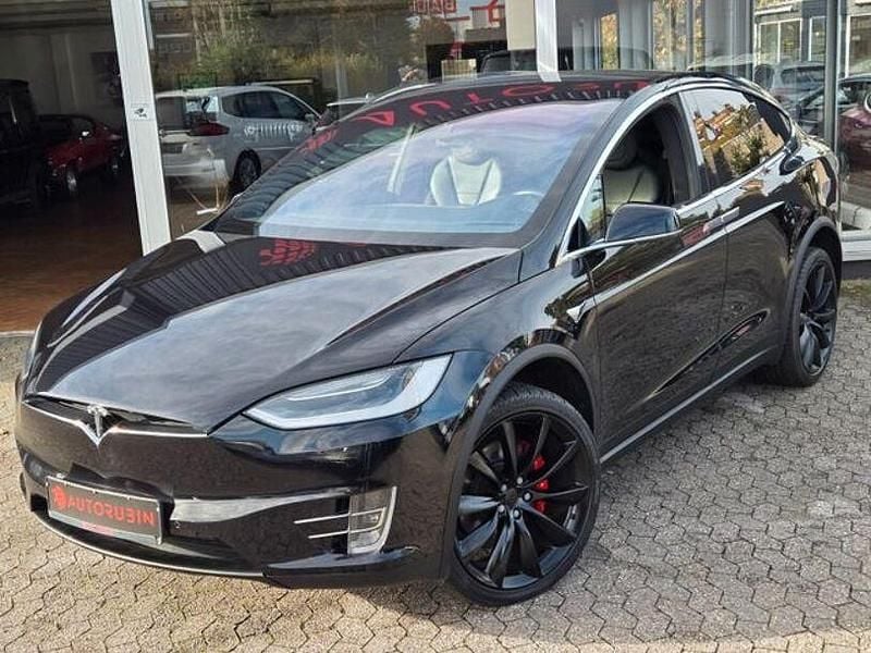 Second-hand Tesla Model X Performance 567 kW (772 CP) 2017 Negru SUV