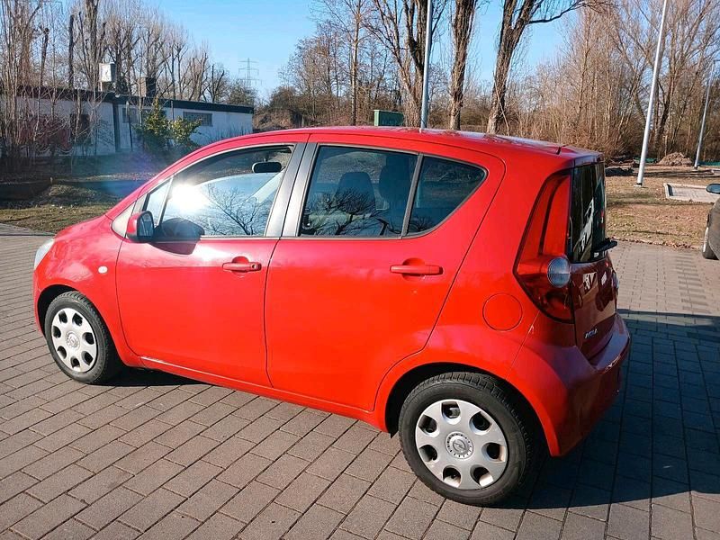 Second-hand Opel Agila 86 CP (63 kW) 2009 Roșu Hatchback