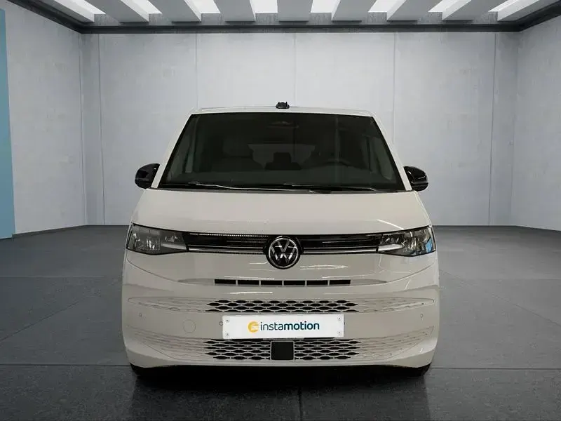 Nouă VW Multivan 150 CP (110 kW) 2026 Alb Monovolum