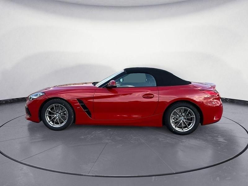 Gebraucht BMW Z4 197 PS (144 kW) 2025 Rot Cabrio
