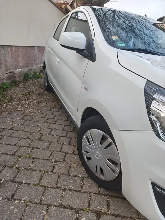 Gebraucht Mitsubishi Space Star 71 PS (52 kW) 2017 Weiß Kleinwagen