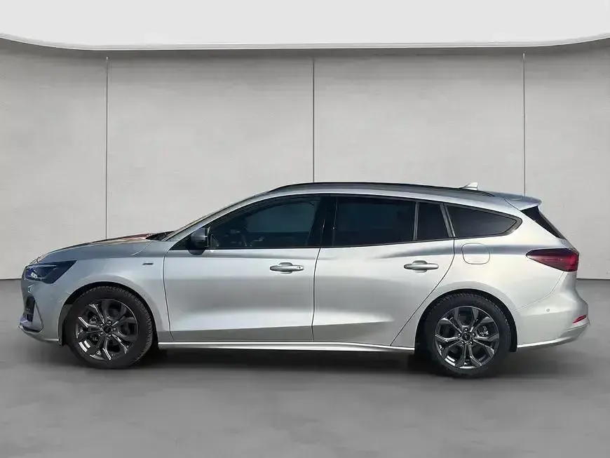 Gebraucht Ford Focus ST-Line X 155 PS (114 kW) 2025 Silber Kombi