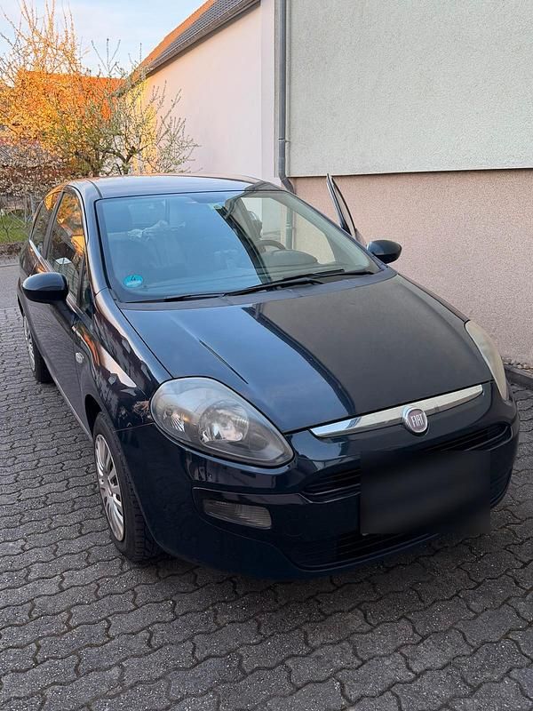 Gebraucht Fiat Punto Evo 69 PS (50 kW) 2011 Braun Kleinwagen