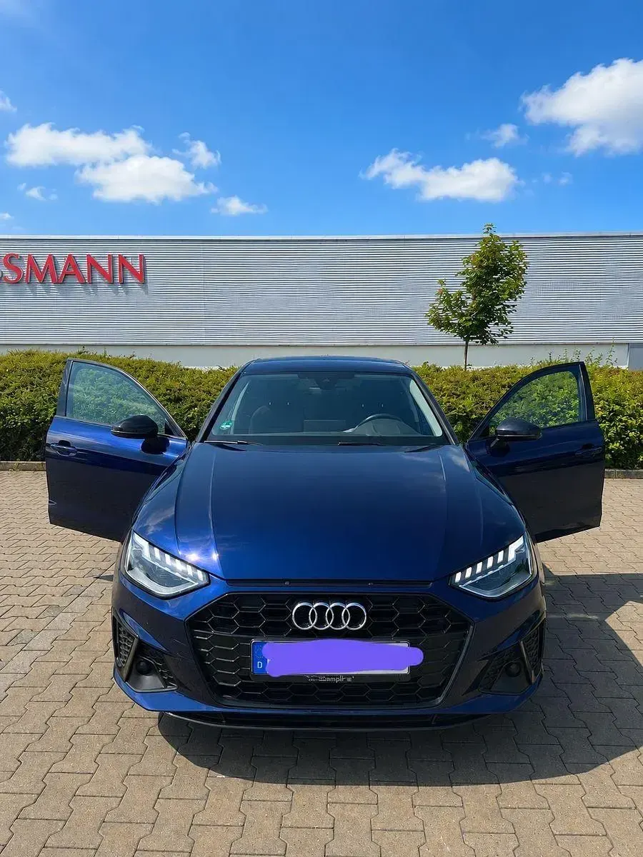 Gebraucht Audi A4 S-Line 150 PS (110 kW) 2020 Blau Limousine