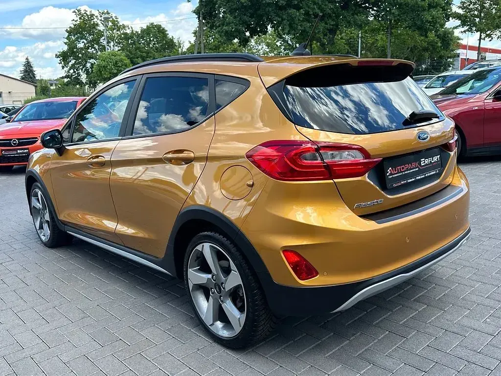 Gebraucht Ford Fiesta Active X 140 PS (102 kW) 2019 Gold Kleinwagen