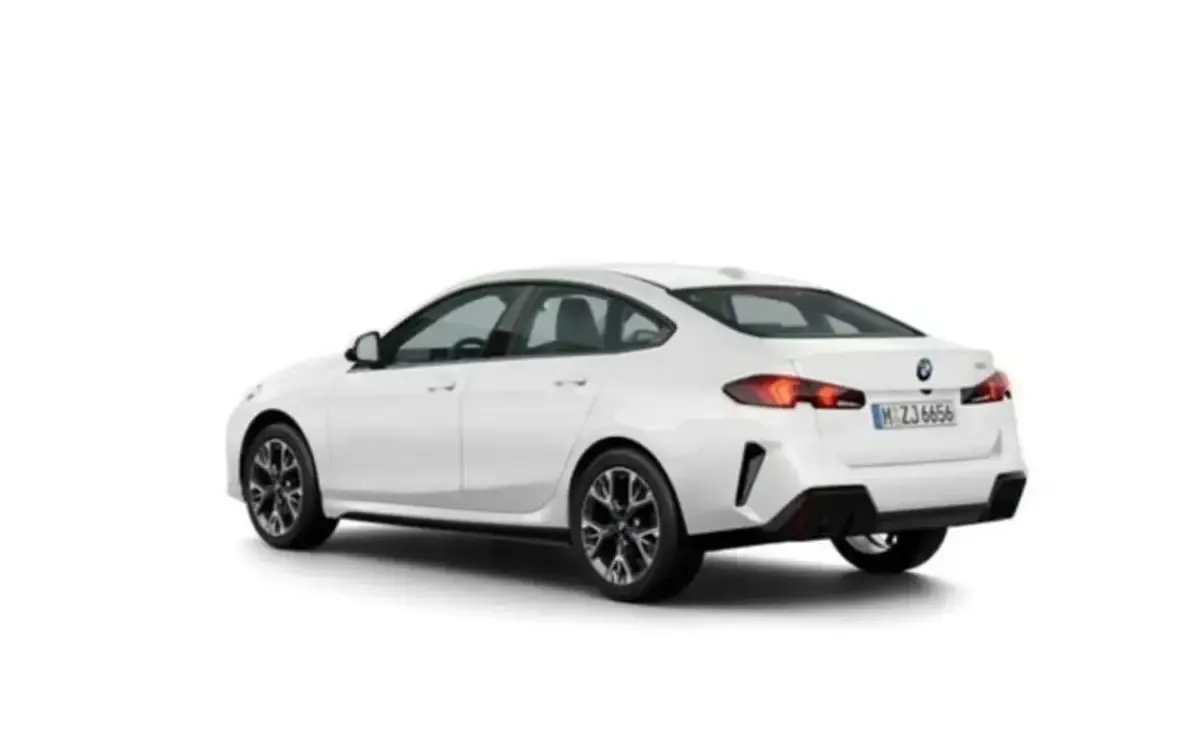 Nowe BMW 220 Performance 156 KM (114 kW) 2026 Biały Coupe