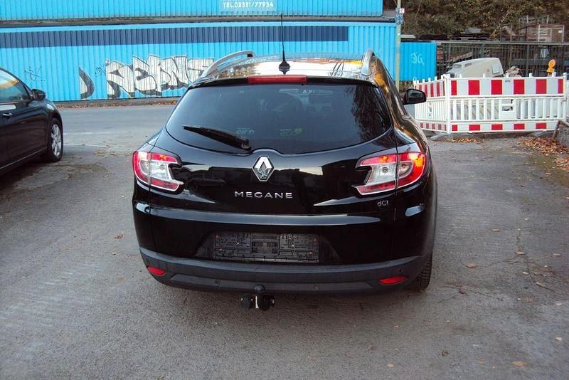 Gebraucht Renault Mégane III Bose Edition 110 PS (80 kW) 2013 Schwarz Limousine