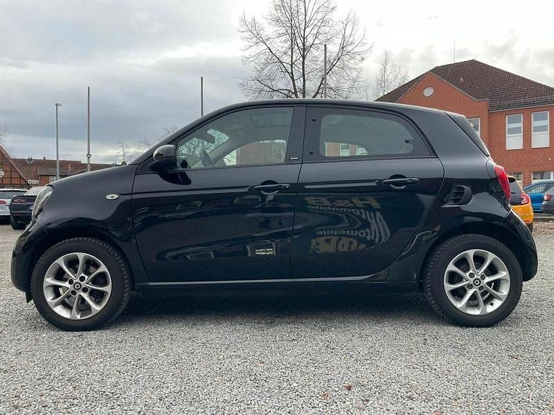 Gebraucht Smart ForFour Basis 71 PS (52 kW) 2015 Schwarz Kleinwagen