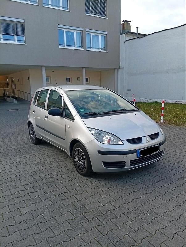 Gebraucht Mitsubishi Colt 75 PS (55 kW) 2005 Silber Kleinwagen