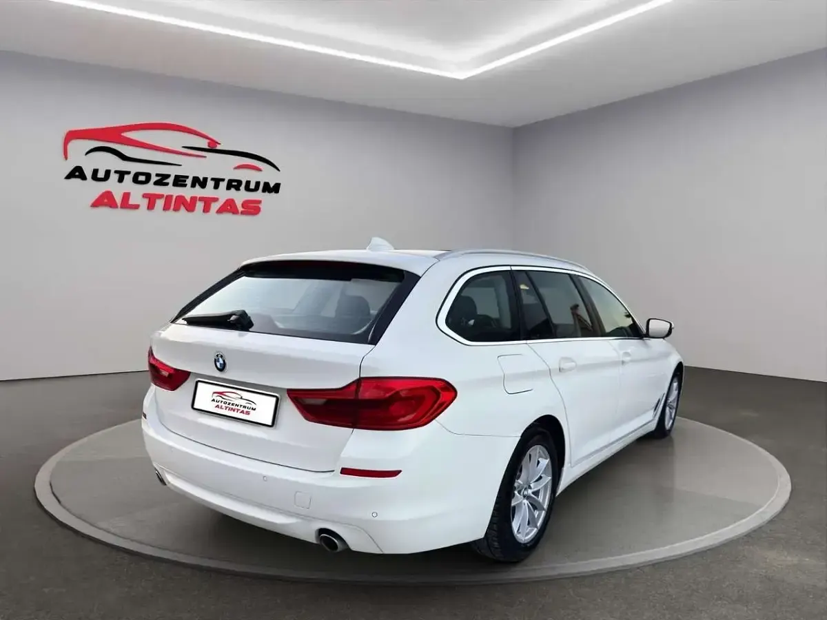 Gebraucht BMW 530 Performance 265 PS (194 kW) 2017 Weiß Kombi