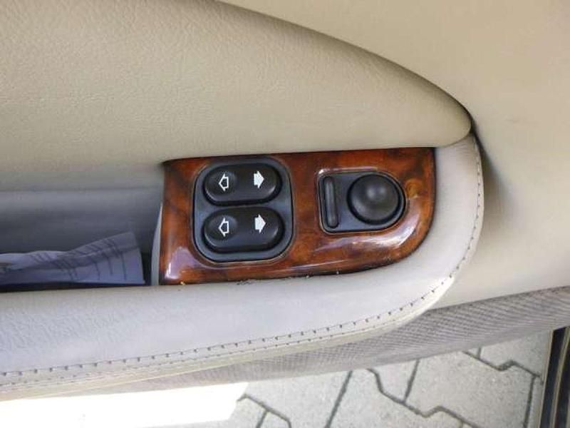 Gebraucht Jaguar XK8 284 PS (208 kW) 2000 Schwarz Coupé