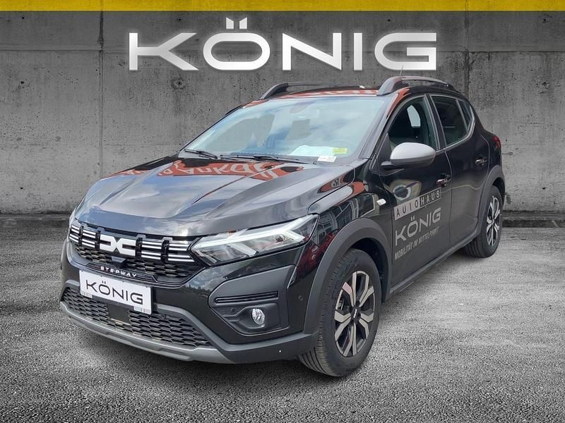 Perlmuttschwarz metallic Gebraucht 2023 Dacia Sandero Expression Kleinwagen | 18.800 € (Etwas zu teuer) - Bild 1/4