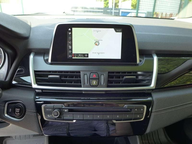 Gebraucht BMW 220 Sport Line 190 PS (139 kW) 2017 Weiß Kombi