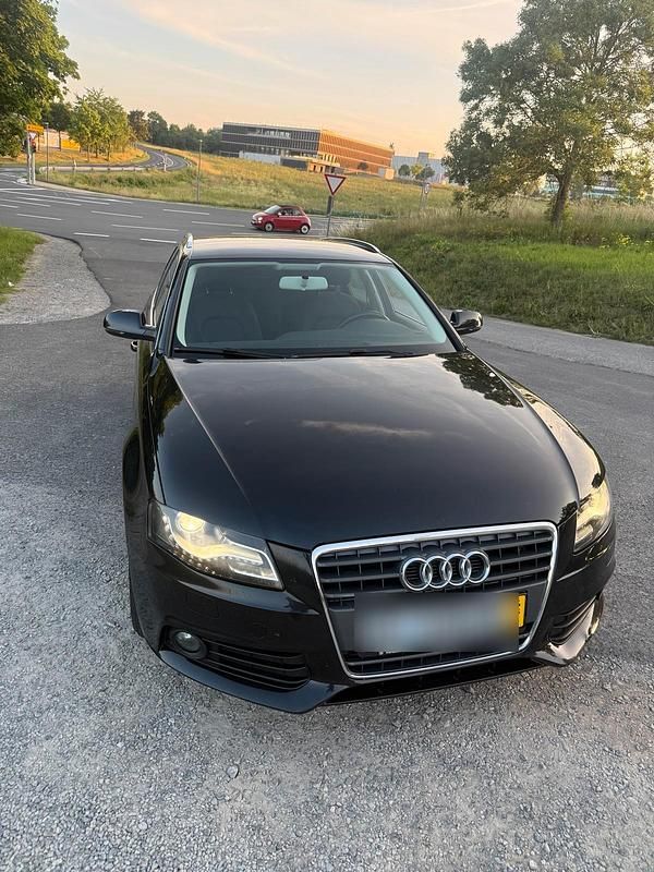 Schwarz Gebraucht 2011 Audi A4 Kombi | 4.500 € (Superpreis) - Bild 1/4