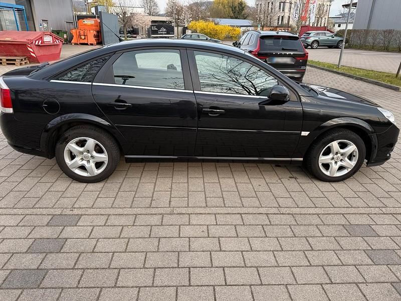Gebraucht Opel Vectra 140 PS (102 kW) 2007 Schwarz Limousine