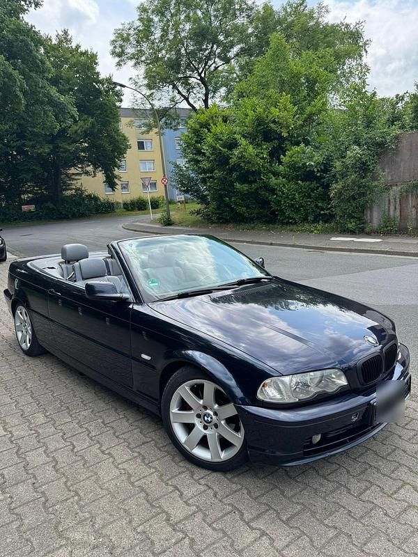 Blau Gebraucht 2001 BMW 320 Cabriolet Cabrio | 5.499 € (Fairer Preis) - Bild 1/4