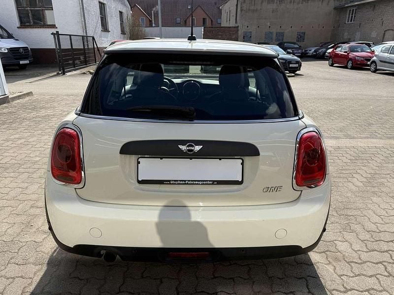 Gebraucht Mini ONE 75 PS (55 kW) 2015 Pepper white Kleinwagen