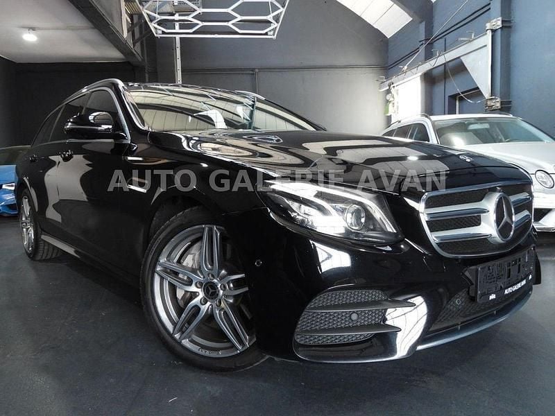 Schwarz Gebraucht 2018 Mercedes E400 AMG line Kombi | 28.900 € (Fairer Preis) - Bild 1/4