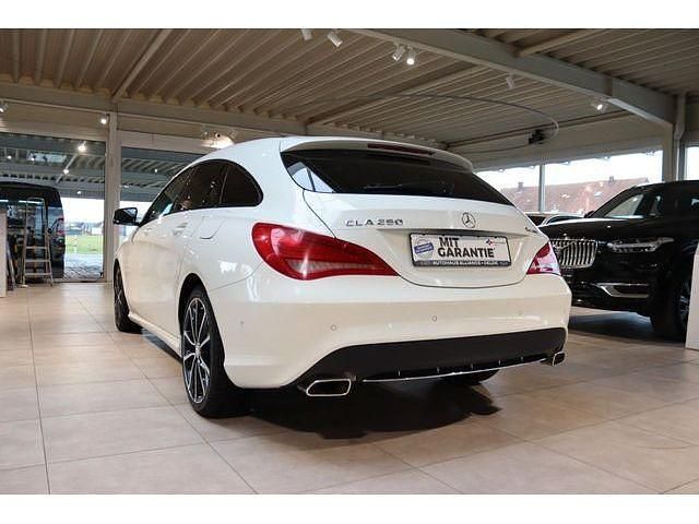 Gebraucht Mercedes 250 Urban 211 PS (155 kW) 2016 Weiß Kombi