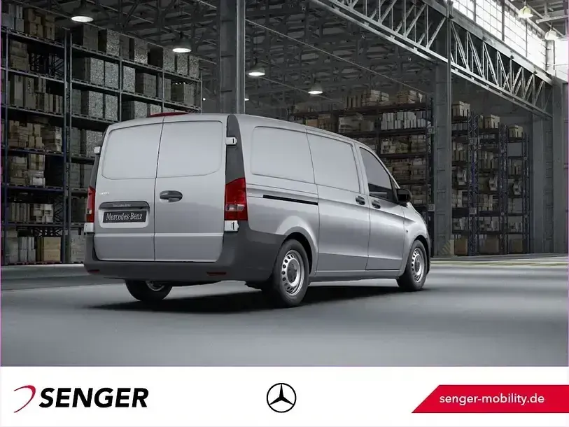 Gebraucht Mercedes Vito 163 PS (119 kW) 2023 Silber Van