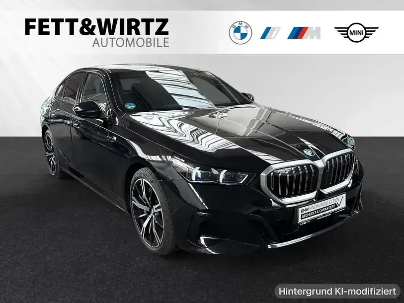 Gebraucht BMW 550e M Sport 489 PS (359 kW) 2025 Limousine