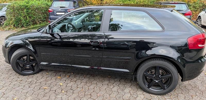 Gebraucht Audi A3 125 PS (91 kW) 2009 Schwarz Limousine