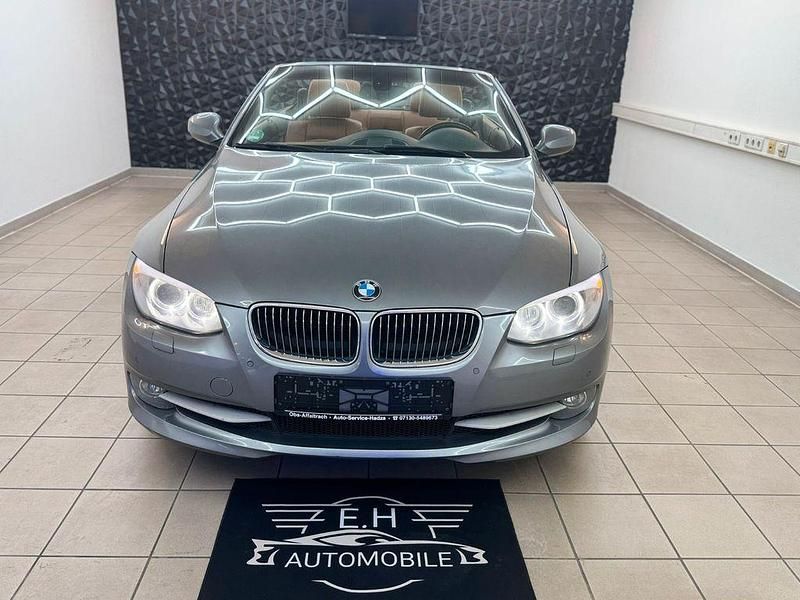 Gebraucht BMW 330 Cabriolet Performance 245 PS (180 kW) 2013 Grau Cabrio