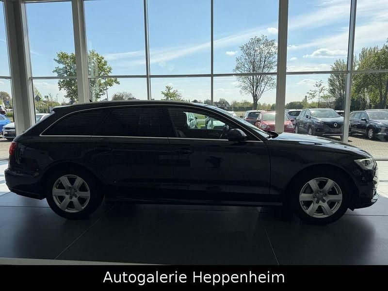 Usado Audi A6 Sport 218 HP (160 kW) 2015 Azul Carrinha