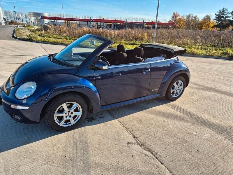 Gebraucht VW New Beetle United 116 PS (85 kW) 2008 Blau Kleinwagen