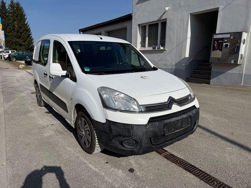Gebraucht Citroën Berlingo 75 PS (55 kW) 2012 Weiß Van / Kleinbus