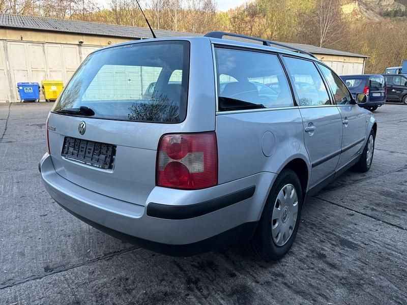 Second-hand VW Passat 102 CP (75 kW) 2000 Argintiu Break