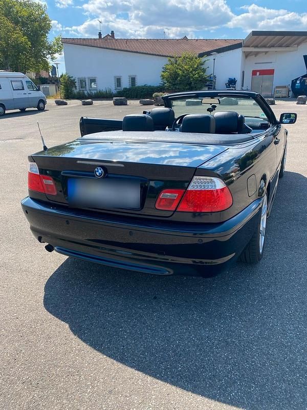 Gebraucht BMW 318 Cabriolet 143 PS (105 kW) 2005 Schwarz Cabrio