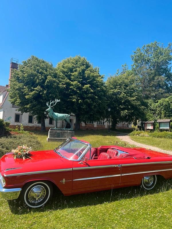 Rot Gebraucht 1963 Ford Galaxie XL Cabrio | 29.900 € - Bild 1/4
