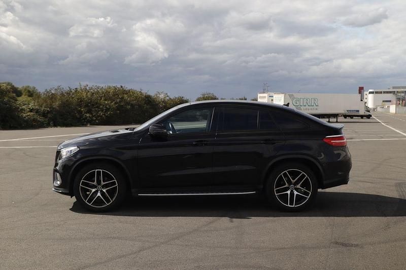 Schwarz Gebraucht 2018 Mercedes GLE350 AMG Coupé | 36.999 € (Guter Preis) - Bild 1/4