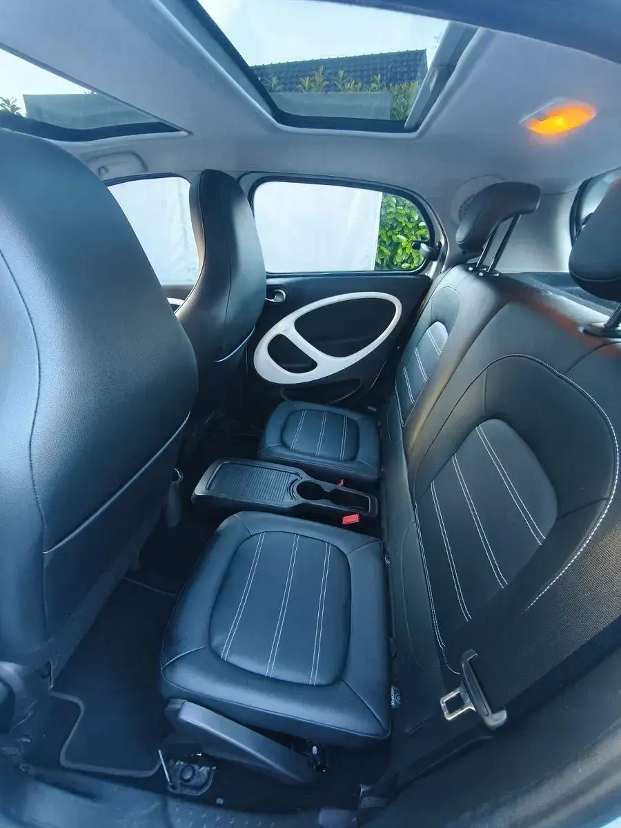 Gebraucht Smart ForFour Brabus 61 PS (44 kW) 2015 Weiß Kleinwagen