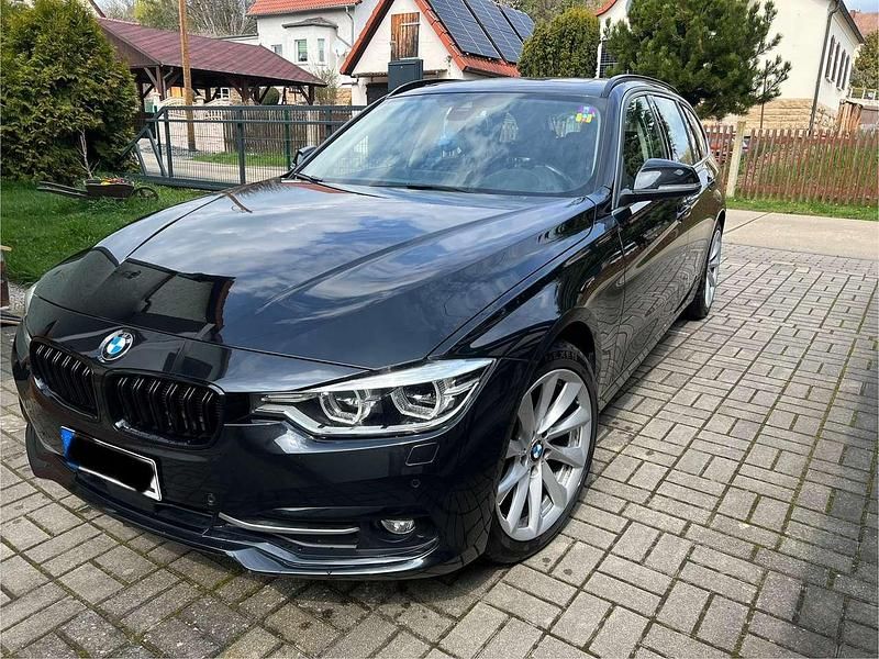 Gebraucht BMW 320 Sport Line 190 PS (139 kW) 2019 Schwarz Kombi