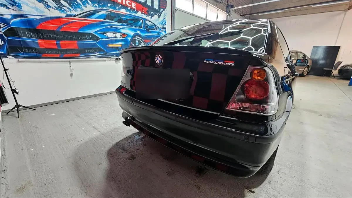 Gebraucht BMW 316 116 PS (85 kW) 2002 Schwarz Limousine